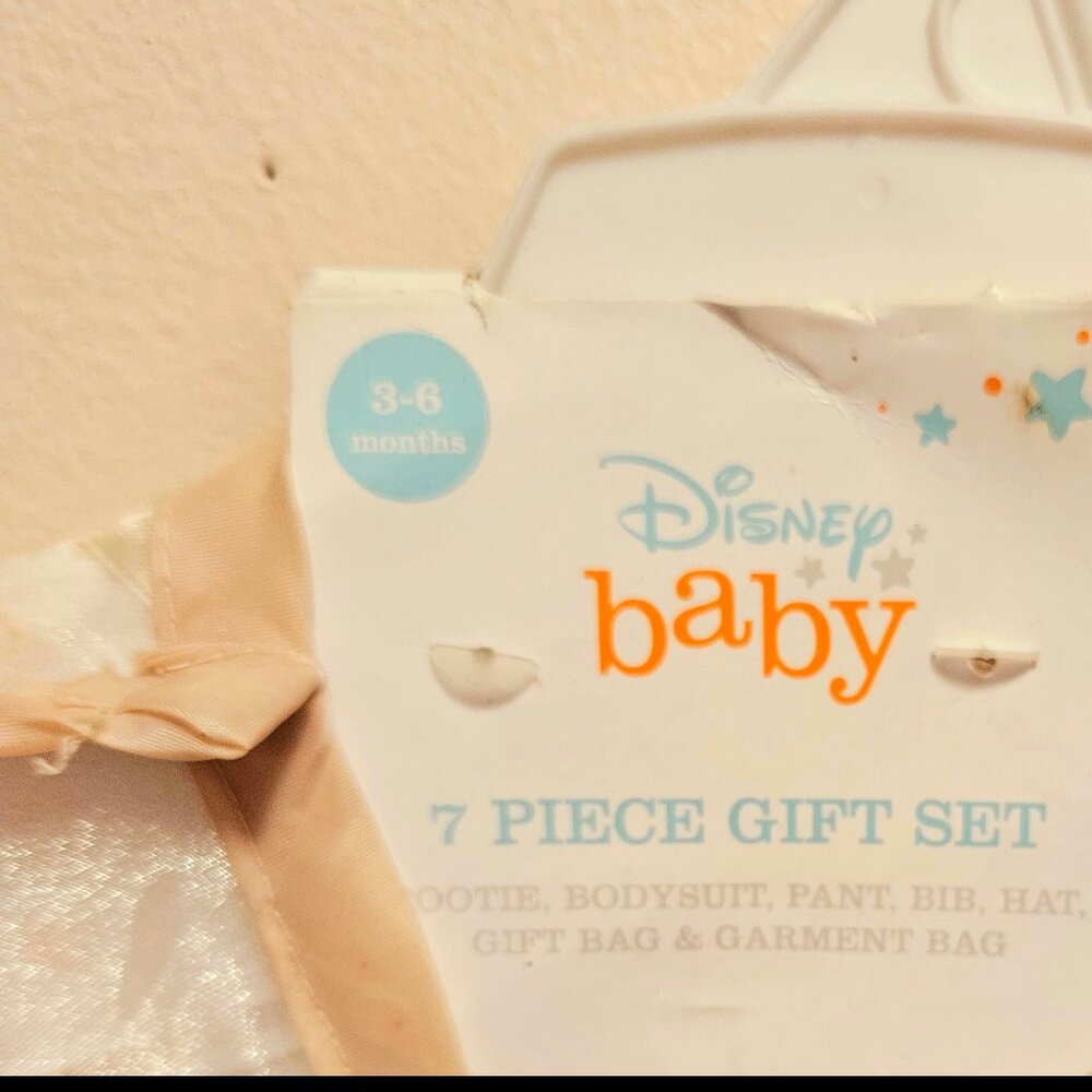 NEW 7 PC DISNEY "WINNIE THE POOH" BABY GIRL GIFT SET